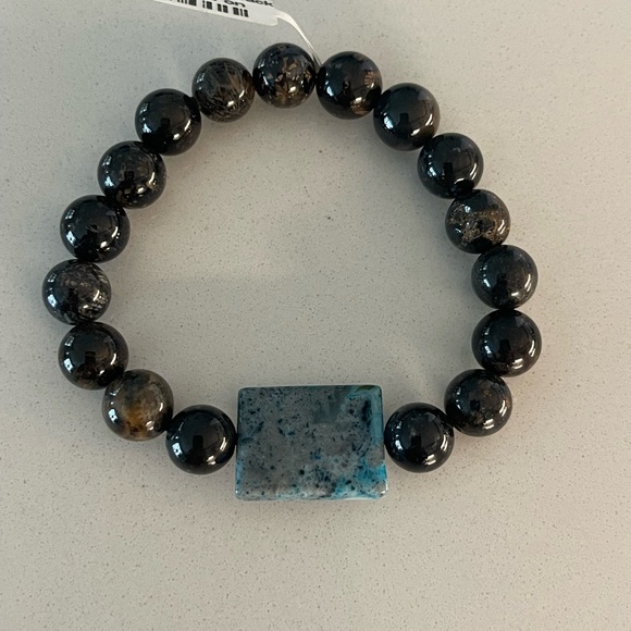 Elegant Black Fossil Coral and Blue Apatite Beaded Bracelet 6.5” - Picture 9 of 9